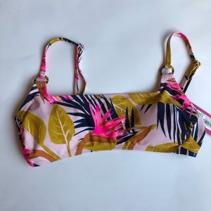 NWT Xhilaration Tropical Swim Bikini Top S…